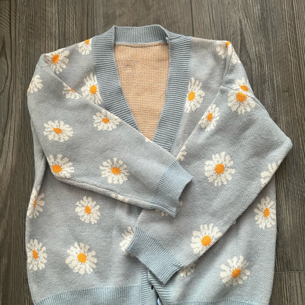 Floral Knit Cardigan - Blue and White